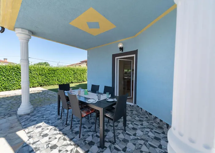 Casa Tara * Ουμάγκ